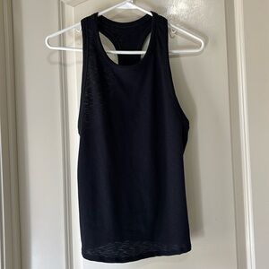 Vuori sunrise high neck tank medium